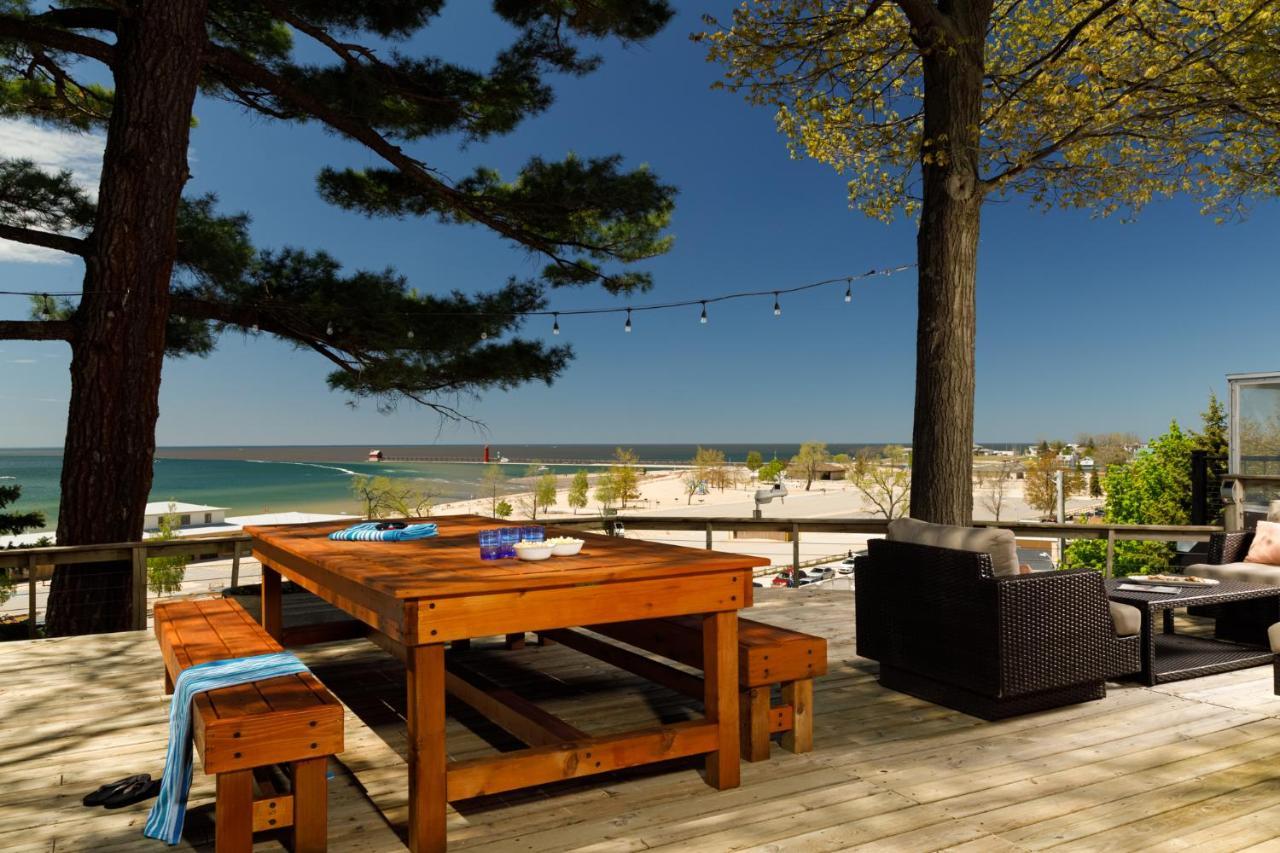 غراند هيفن Looking Glass Beachfront Inn المظهر الخارجي الصورة
