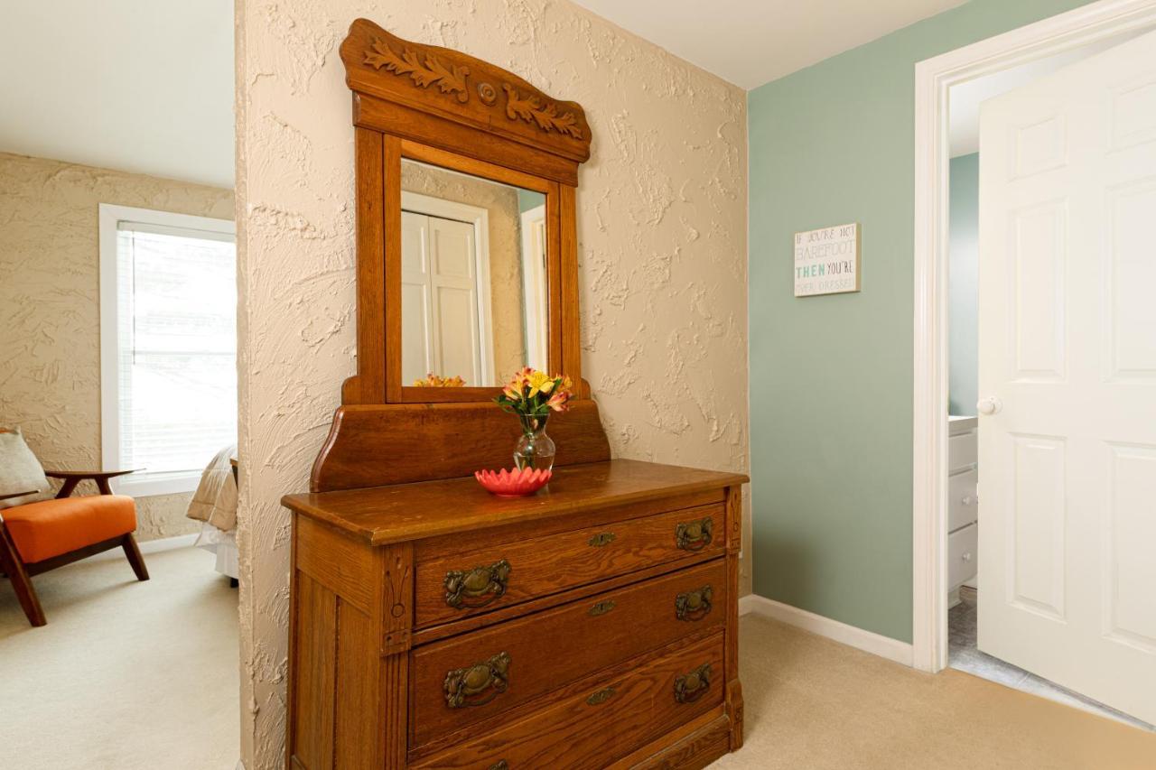 غراند هيفن Looking Glass Beachfront Inn المظهر الخارجي الصورة